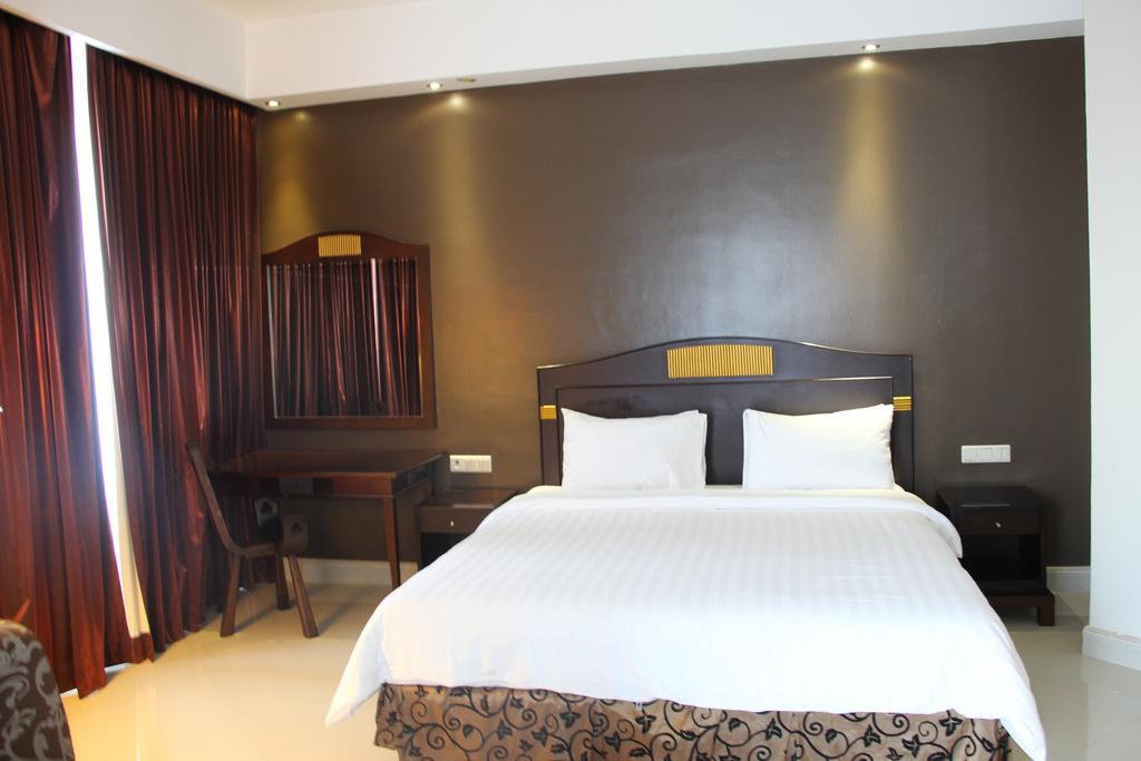 Nam Center Hotel Kemayoran Джакарта Экстерьер фото